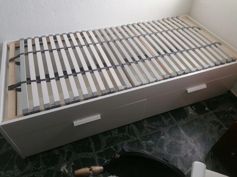 Cama 90 x 200 cm. - Imagen 1 de 4