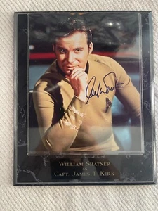 Foto firmada por William Shatner de Star Trek del Capitán Kirk autógrafo enmarcado - Imagen 1 de 3