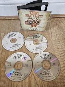 TERRY PRATCHETT Unseen Academicals Audio CD Buch 4 Discs Scheibenwelt Tony Robinson - Bild 1 von 14