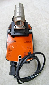 💥NEW BELIMO 1/2" 2 WAY VALVE ACTUATOR 600 PSI 4.7 CV 120V AC/DC B213+LF120 US - Picture 1 of 11