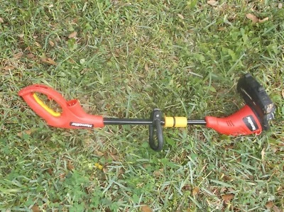 Homelite 13 in. 4Amp Straight Electric String Trimmer UT41112A snbm12436d130650 - Image 1 of 3