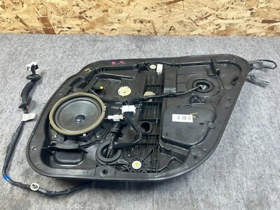 KIA K900 V8 LUXURY 15-17 OEM REAR RIGHT RH DOOR PANEL WINDOW GLASS REGULATOR 57K - Image 1 of 4