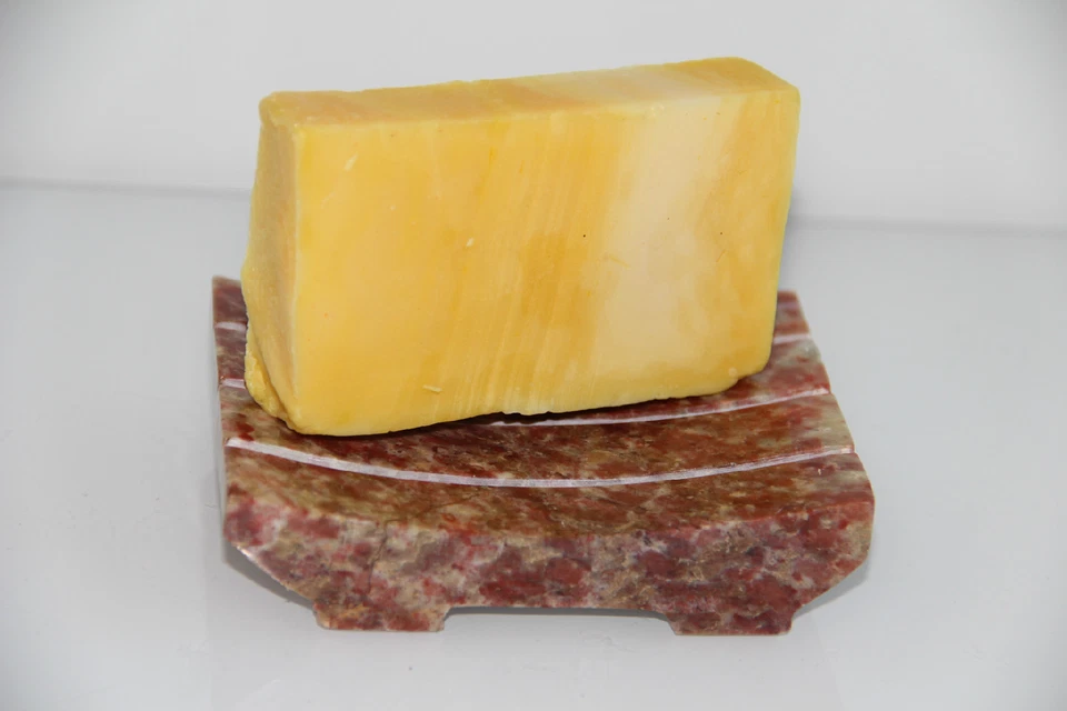 MARKENLOS Handgemachte Seife mit Olivenöl "ZITRONE" und Pflanzenöl, 100 g, GRATIS* LUFFA