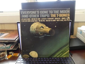 THE T-BONES Everyone's Gone To The Moon (And Other Trips), LIBERTY LRP-3471 1966 - Picture 1 of 4