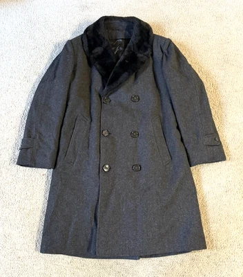 VTG Inca Timme Tuft Alpaca Pile Men's Trench Coat - Charcoal - Size Large / 42 - Image 1 of 4