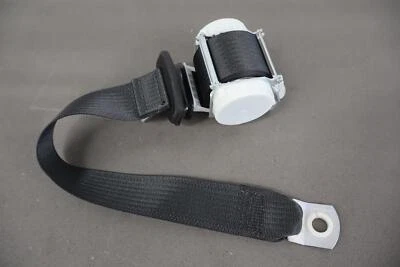 2020 Cadillac Escalade 2-й ряд левый задний натяжитель ремня безопасности (черный как смоль) - Изображение 1 из 4