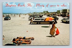 Daytona Beach Florida Plenty of Space To Relax Postcard - Picture 1 of 2