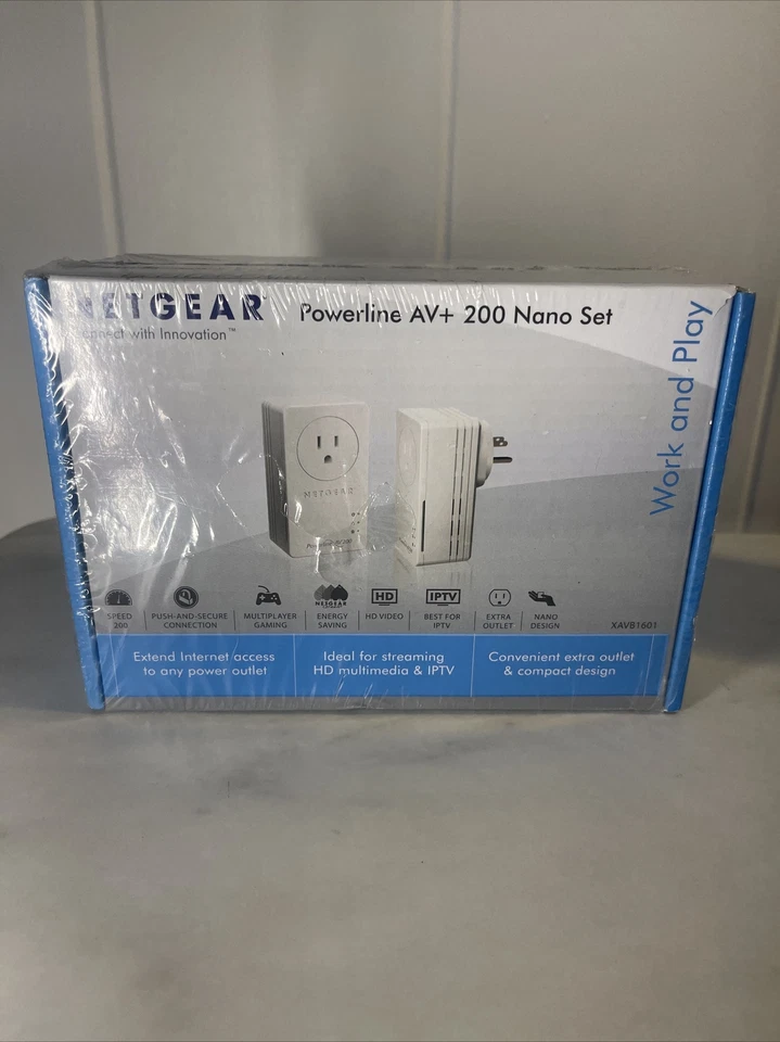 Netgear PowerLine AV+ 200 Nano Adapter XAV1601 Rare !! Free Shipping - Image 1 of 4