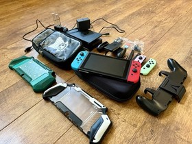 Nintendo Switch Console 128gb sd card, 4 Joycons, 5 Cases, Dock, ADULT OWNED