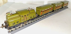 LIONEL PREWAR O GAUGE 252 ELECTRIC LOCO  & 2-529, 530 PASSENGER CARS SET - Picture 1 of 8
