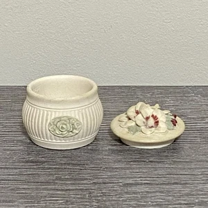Vintage Handcast Designs Small Ceramic Floral Trinket Jewellery Pot Box With Lid - Picture 1 of 20