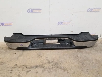 02 2002 CHEVY TAHOE REAR BUMPER CHROME  Foto 1 de 4