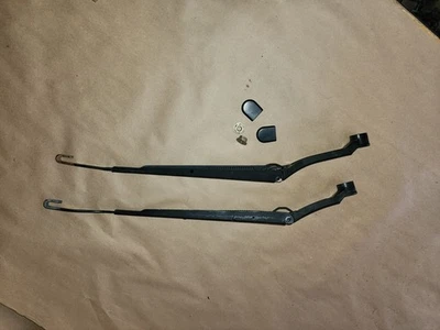 94-99 TOYOTA CELICA PÁRA-BRISA JANELA FRONTAL LIMPADOR BRAÇOS ESQUERDA E DIREITA LH RH - Imagem 1 de 3