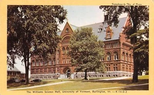 Cartolina Burlington~Università del Vermont~Williams Science Hall~1947 Kodachrome - Foto 1 di 2