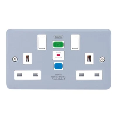 METAL CLAD 2G RCD 13A SOCKET SELECTRIC LGRCD-5 - Image 1 of 4