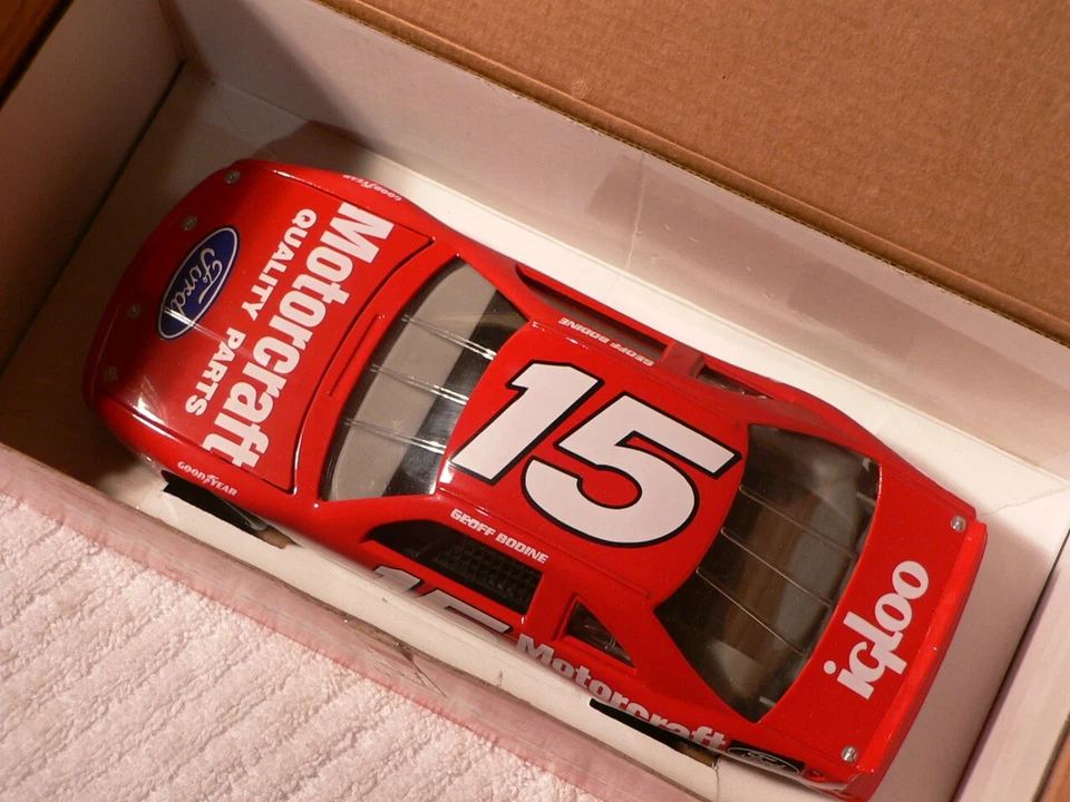 Diecast Geoff Bodine Revell Motorcraft Ford Thunderbird #15 Stock No. 0862 Foto 1 de 1