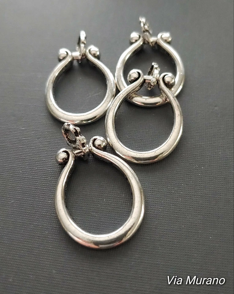 Antiguo hallazgo de pendiente de peltre plateado en forma de U (paquete de 4) 32x22 mm Foto 1 de 1