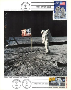 2419 $2.40 Priority Mail, 7 by 9 of Aldrin posing beside U.S. Flag [395263] - Picture 1 of 1