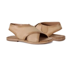 NIB Diba True Womens Venture Some Cashew Nubuck Sandal 11 - Foto 1 di 10