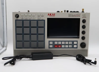 Akai MPC Live 2 Retro Edición Limitada - ¡EXCELENTE! Foto 1 de 4