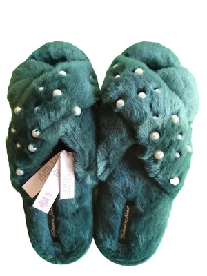  SLIDES Criss Cross Faux Fur (Medium) VICTORIA'S SECRET Green W/Pearls Slippers  - Image 1 of 3