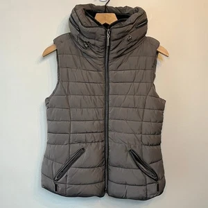 YMI Collection Women's Full Zip Packable Hooded Puffer Vest Gray Size Small - Picture 1 of 8