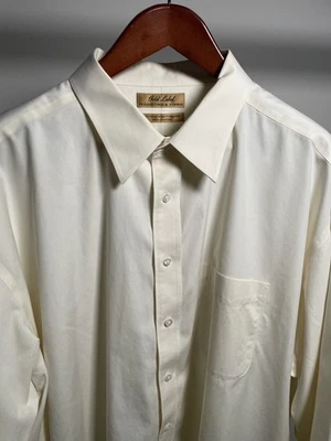 Camisa de vestir para hombre etiqueta dorada Roundtree & Yorke blanca puntiaguda sin hierro 20 37 de alto Foto 1 de 4