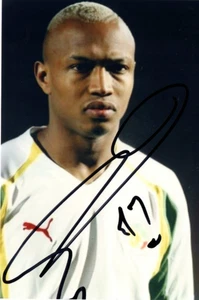 SENEGAL, LIVERPOOL, RANGERS & LEEDS: EL HADJI DIOUF SIGNED 6x4 ACTION PHOTO+COA - Bild 1 von 1