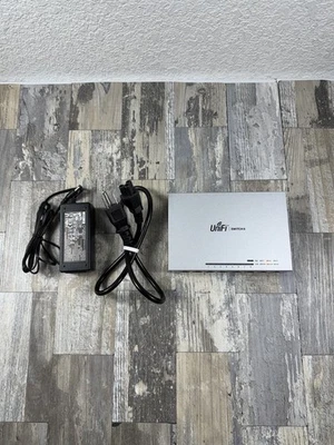 Ubiquiti Networks UniFi 8 Port Ethernet Switch - US-8 - Image 1 of 4