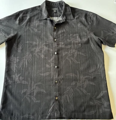 Van Heusen Men’s Button Down Shirt Black on Black, 17- 17 1/2,  XL , Pre Owned - Image 1 of 4