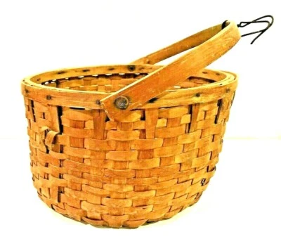 Vintage Basket Sturdy Handmade Woven Splint Primitive Maine Mi'kmaq Micmac Tribe - Image 1 of 4