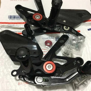 2015+ Yamaha YZF R1 R1M R1S Footrests Gilles MUE2 Adjustable Rear Sets BK/RD - Bild 1 von 3