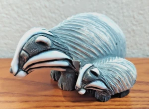 Artesania Rinconada Rare Badger with Cub Figurine Ceramic with Enamel 4 inches - Imagen 1 de 10