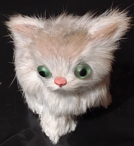 Casa delle bambole in miniatura vera pelliccia gattino gatto bianco verde occhi di vetro vintage - Foto 1 di 6