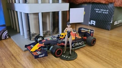 Figura niña cuadrícula años 90 escala 1/32 - Figura pintada personalizada - Foto 1 de 4