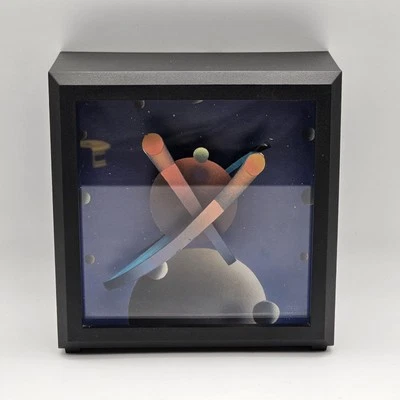 1987 Clever Clocks 3D Saturn Illusion Post Modern Quartz Tested - Image 1 of 4
