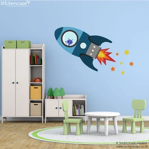 Pegatina de pared de cohete volador | Pegatinas de pared con temática espacial de Stickerscape