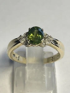 Stunning 9 Carat Yellow Gold PERIDOT & DIAMOND CLUSTER Ring - Picture 1 of 6