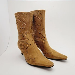 Enzo Angiolini Natural Suede Perforated Eagettup Ankle Boot Sz 5.5M - Picture 1 of 17