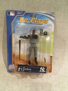 Derek Jeter New York Yankees Re-Plays 4" Figur Road Jersey 2007 Serie 1 Neu - Bild 1 von 3