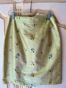 SAKS 5TH AVENUE FOLIO HELLGRÜNER SEIDENROCK MIT BLUMENSTICKEREI. gr. 14 - Bild 1 von 7