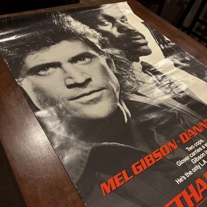De colección 1987 Arma letal original póster de película enrollado Mel Gibson Danny Glover Raro - Imagen 1 de 5