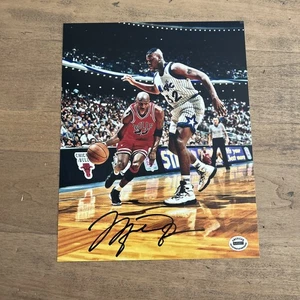 Michael Jordan Autographed 8x10 Photo with Shaq Signed w/COA Holo - Picture 1 of 5