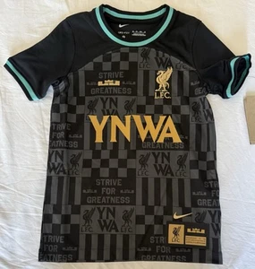 Maglia calcio Nike Liverpool FC x Lebron James 23/24 FZ3201-011 bambino taglia: XSmall - Foto 1 di 6