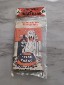 Sealed bag of 20 Vintage Halloween Paper Trick Treat Bags Witch Ghost-EJ Brach - Picture 1 of 4