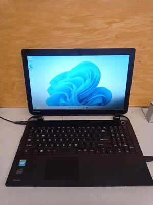 Toshiba Satellite C55-B5300 Celeron N2840 2.16GHz 4GB NOHDD 15.6"Piezas 8E149140P Foto 1 de 4