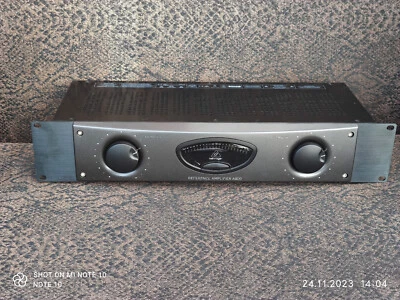Verstärker (Endstufe) Behringer A800 (1 Jahr alt) - Bild 1 von 2