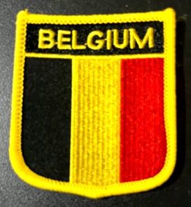 BESTICKTER AUFNÄHER BELGIEN LAND FLAGGE SCHILD - Bild 1 von 3