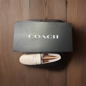 Coach Haley flache Damen-Loafer aus Leder kreidefarben (elfenbeinfarben) 7,5 neu mit Karton - Bild 1 von 4
