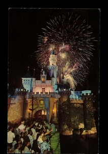 postcard Disneyland, Fantasy in the sky (P-1-S) - Picture 1 of 2